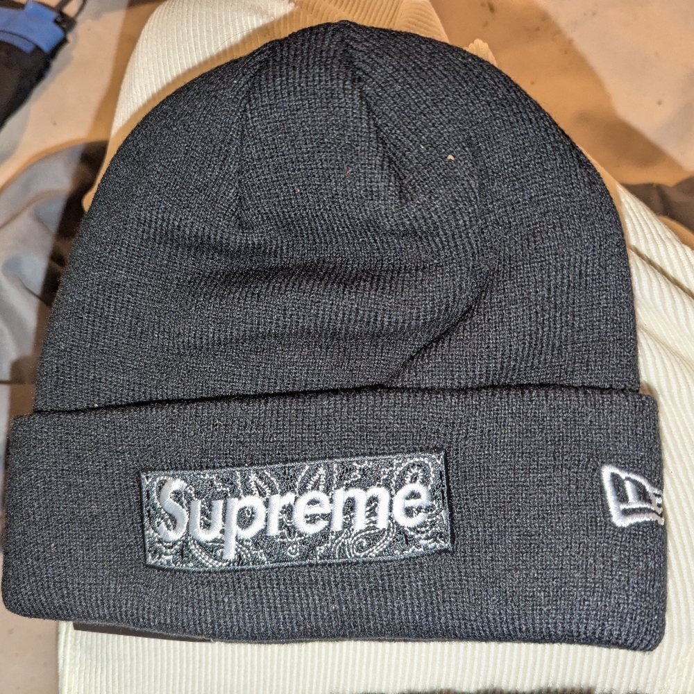 Supreme bandana box logo beanie